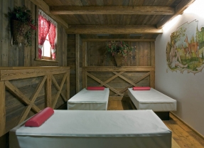 LUPO BIANCO WELLNESS HOTEL - Canazei - Val di Fassa - Italia