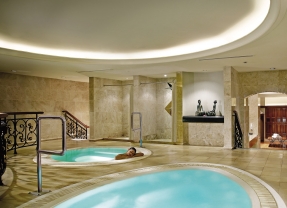 Shangri-La Hotel, Jakarta