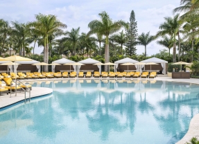 Trump International Beach Resort